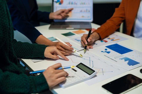 Maximisez votre potentiel avec l'agence no code à Marseille